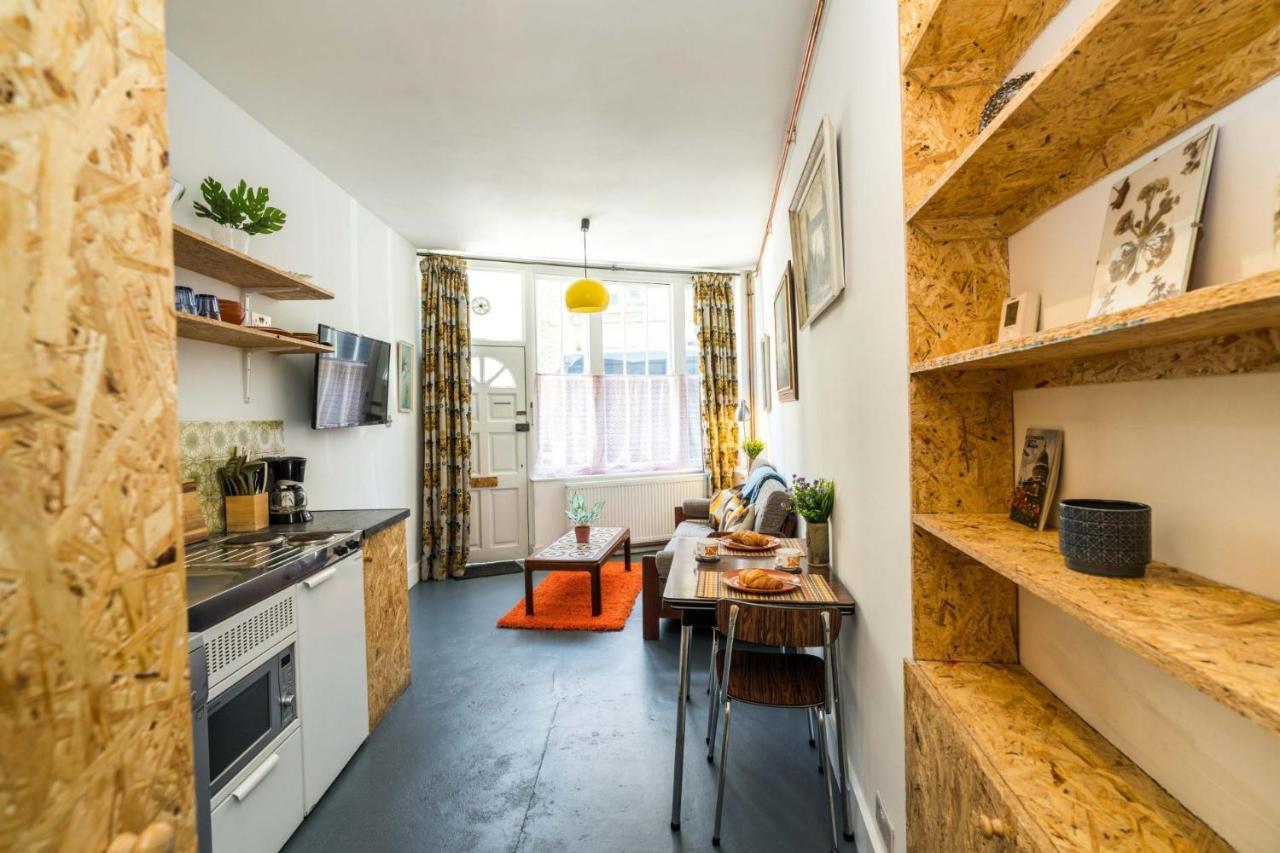 1 Bedroom House With An Edge In King Cross Ferienhaus London